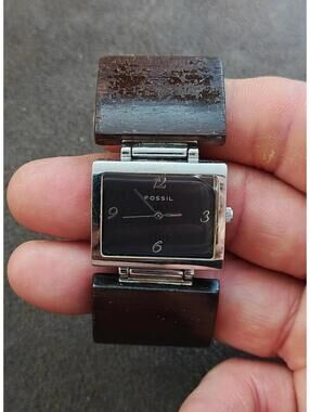 Elegant Silver Tone Wooden Band ES-1540 Ladies Fossil Watch